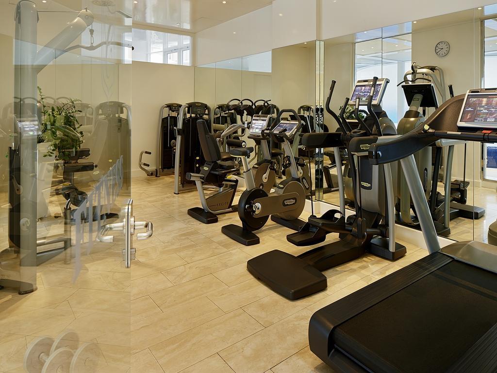 Colombi Hotel Freiburg im Breisgau Exteriör bild The gym at the Mandarin Oriental, Munich